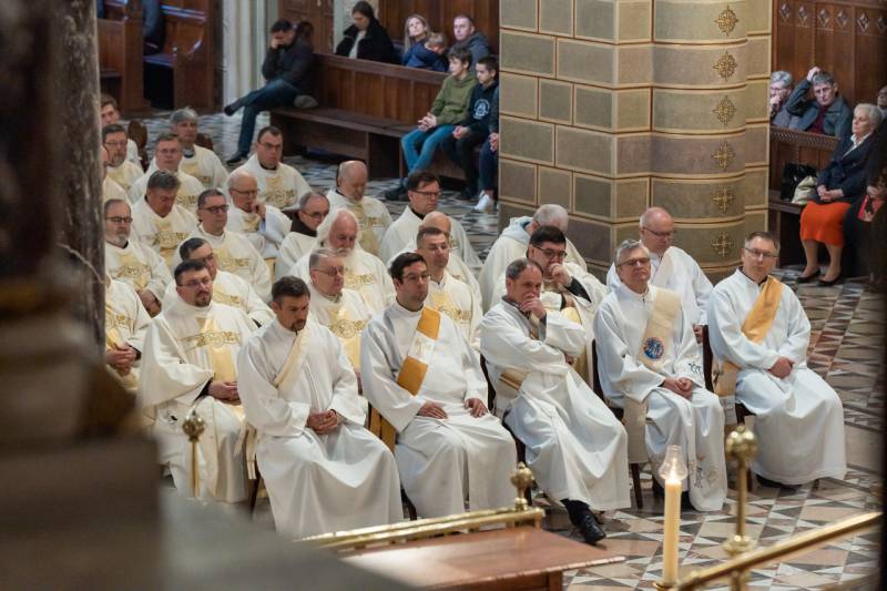 2024_03_28_olajszentelesi szentmise_62.jpg